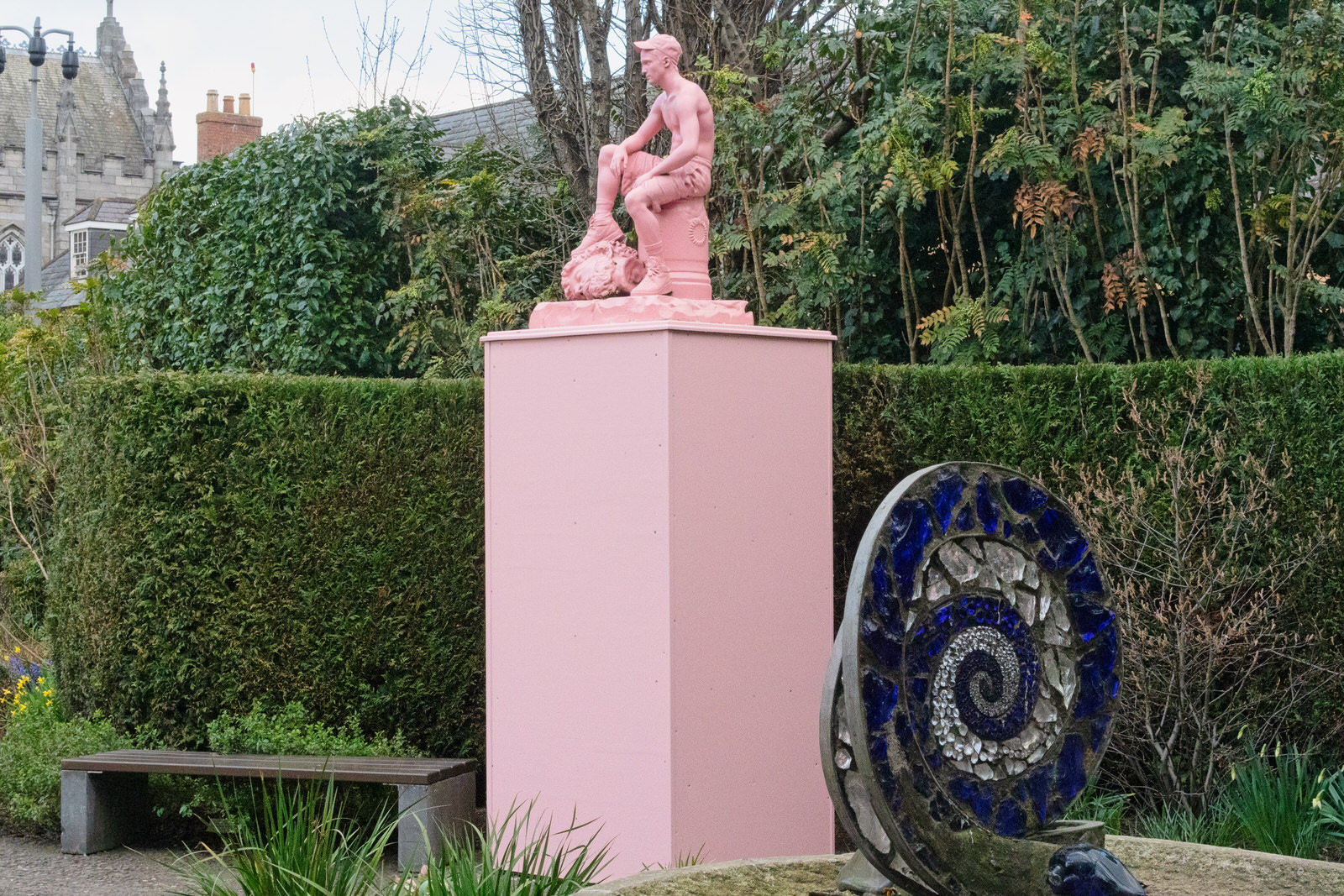 SCULPTURE BY JAM SUTTON JUNE 2025 PHOTO COLLECTIONS